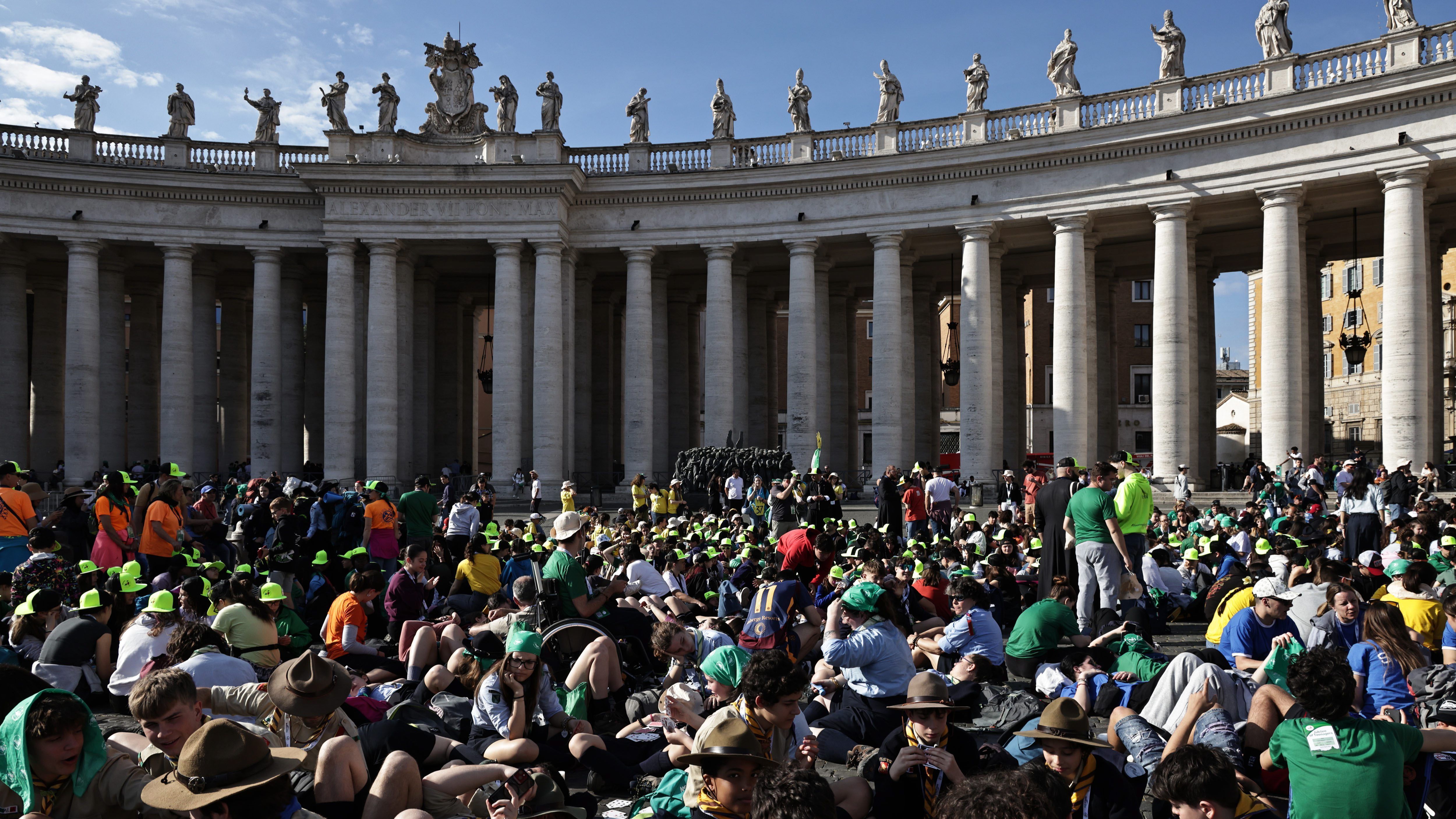 Miles de jóvenes venidos de todos los países acuden a la misa del Jubileo de los Adolescentes