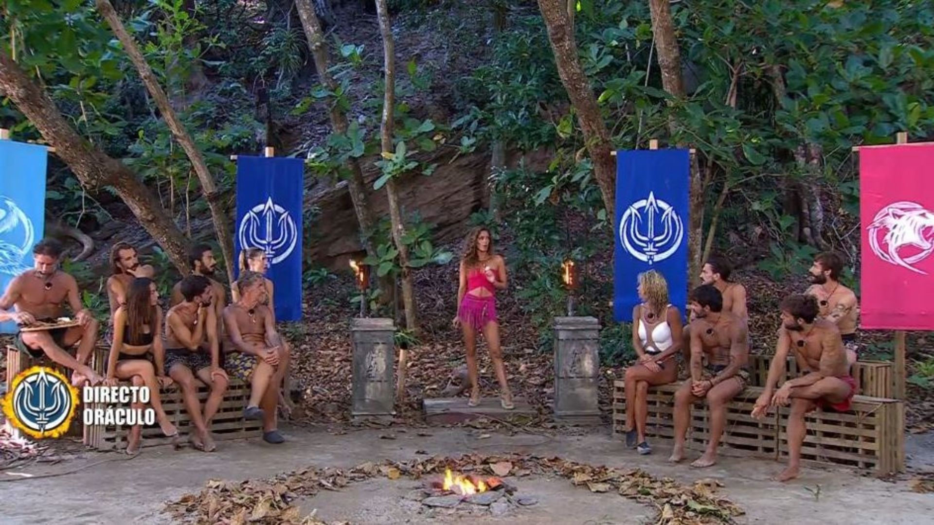 Carmen Alcayde y Laura Cuevas revolucionan los equipos con su trascendental decisión: así han quedado definidos tras un giro histórico en 'SV' Supervivientes 2025 Conexión Honduras Top Vídeos 478