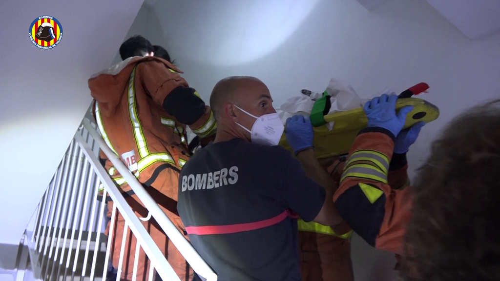 Ancianos desalojados en el incendio de una residencia en Alaquás