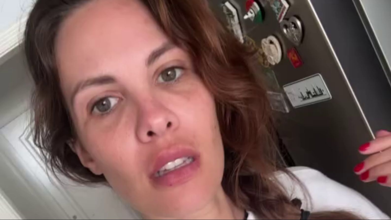 La angustia de Jessica Bueno, con sus tres hijos en pleno apagón