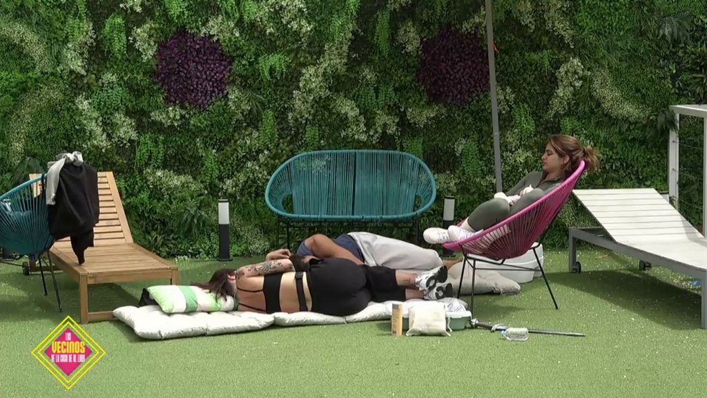 Gerard, Claudia y Sthefany hablan sobre sus amores de verano: “Nos acostamos al noveno día” Los vecinos de la casa de al lado Temporada 2 Top Vídeos 1423