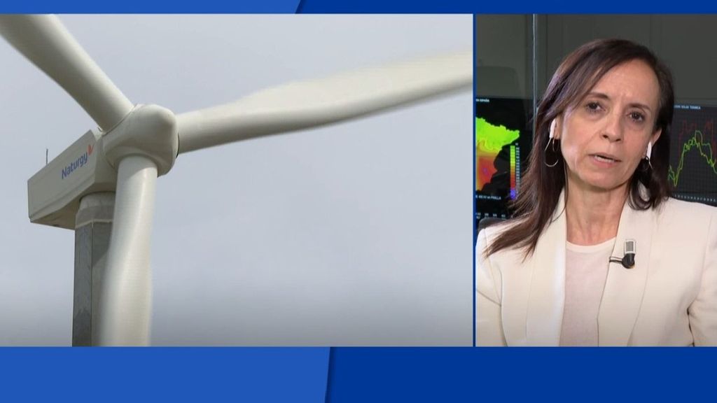 Beatriz Corredor confirma que "no hay riesgos" en la penetración de renovables en el sistema y explica la función del mapa de riesgos