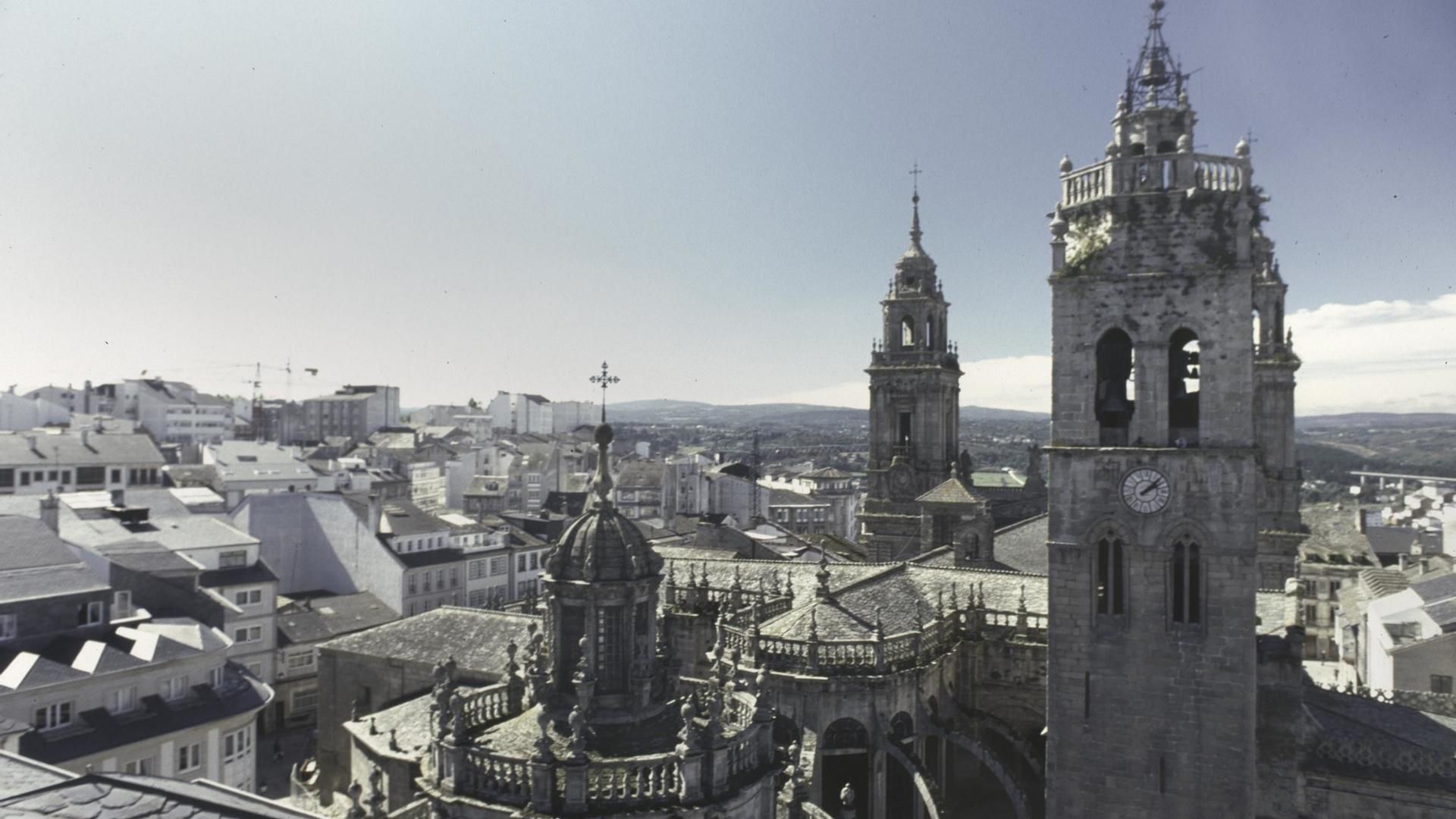 Archivo - Torres de la Catedral de Lugo