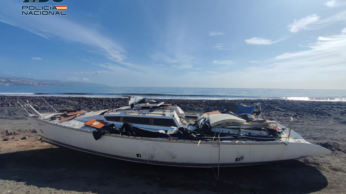 Velero que encalló en la costa de Tenerife con una joven etíope retenida a bordo
