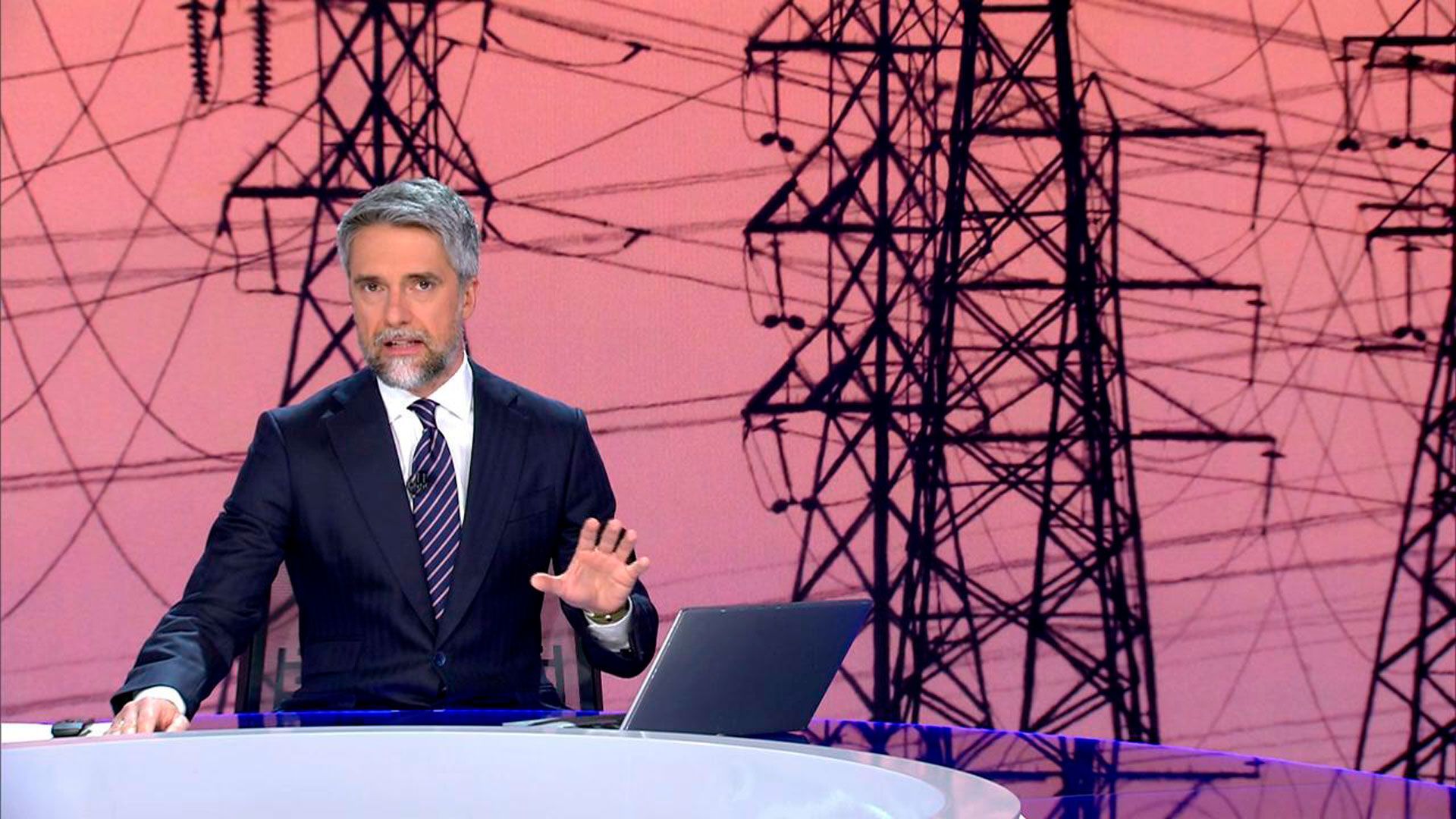 Con Carlos Franganillo Informativos Telecinco 2025 Noche 01/05/2025