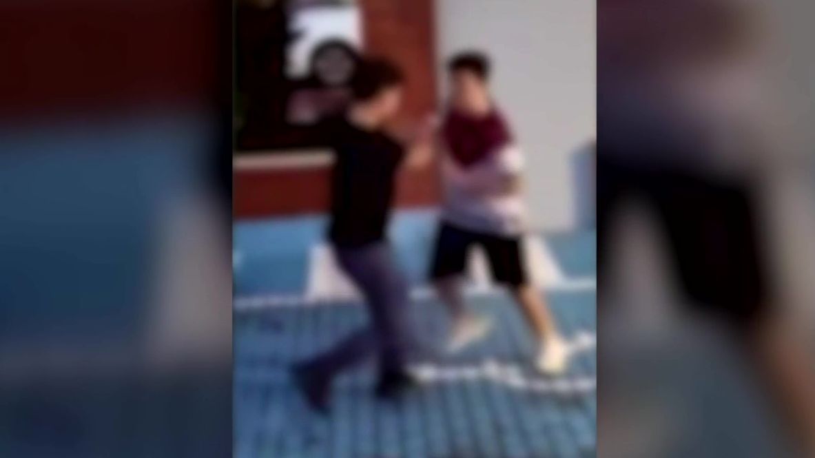 'Happy slapping' el peligro de los violentos vídeos grabados de peleas entre jóvenes para compartirlos en redes sociales
