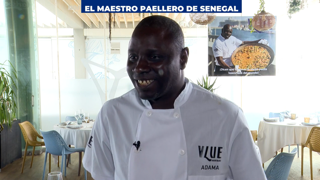 Adama Tiallo, un migrante senegalés convertido en uno de los mejores maestros paelleros de Valencia