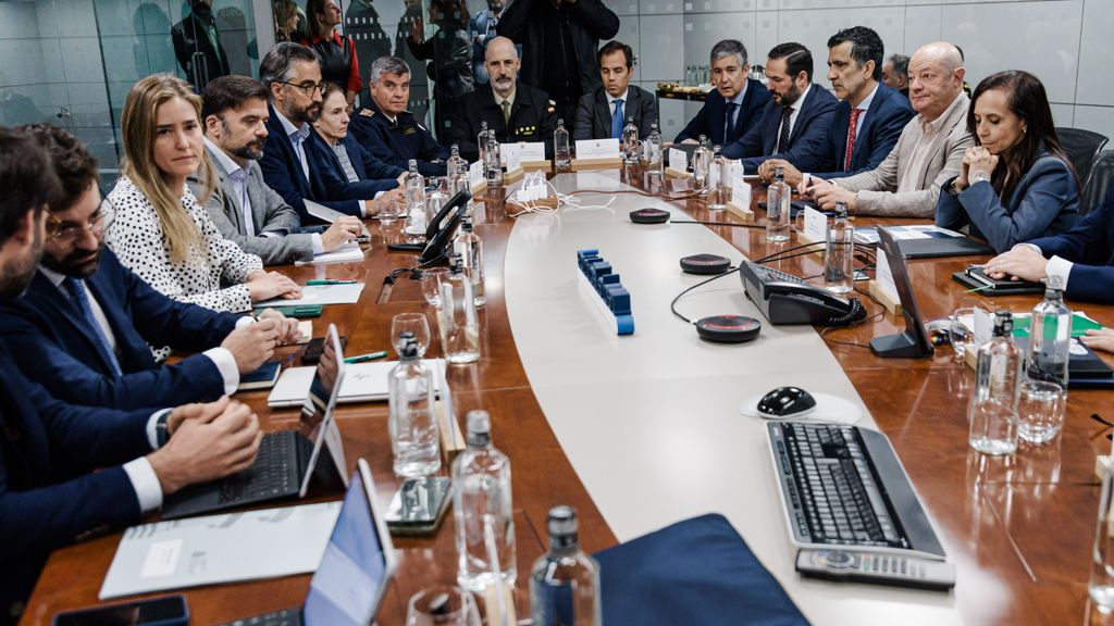 Beatriz Corredor ofrece su máxima colaboración en el comité de la crisis eléctrica encabezado por Sara Aagesen