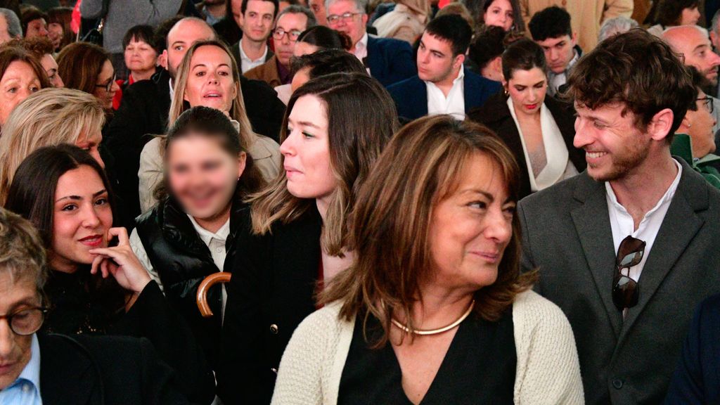 Candela Coronado, Nicolás Coronado y Natalia Moreno en la entrega de las Grandes Cruces del Dos de Mayo