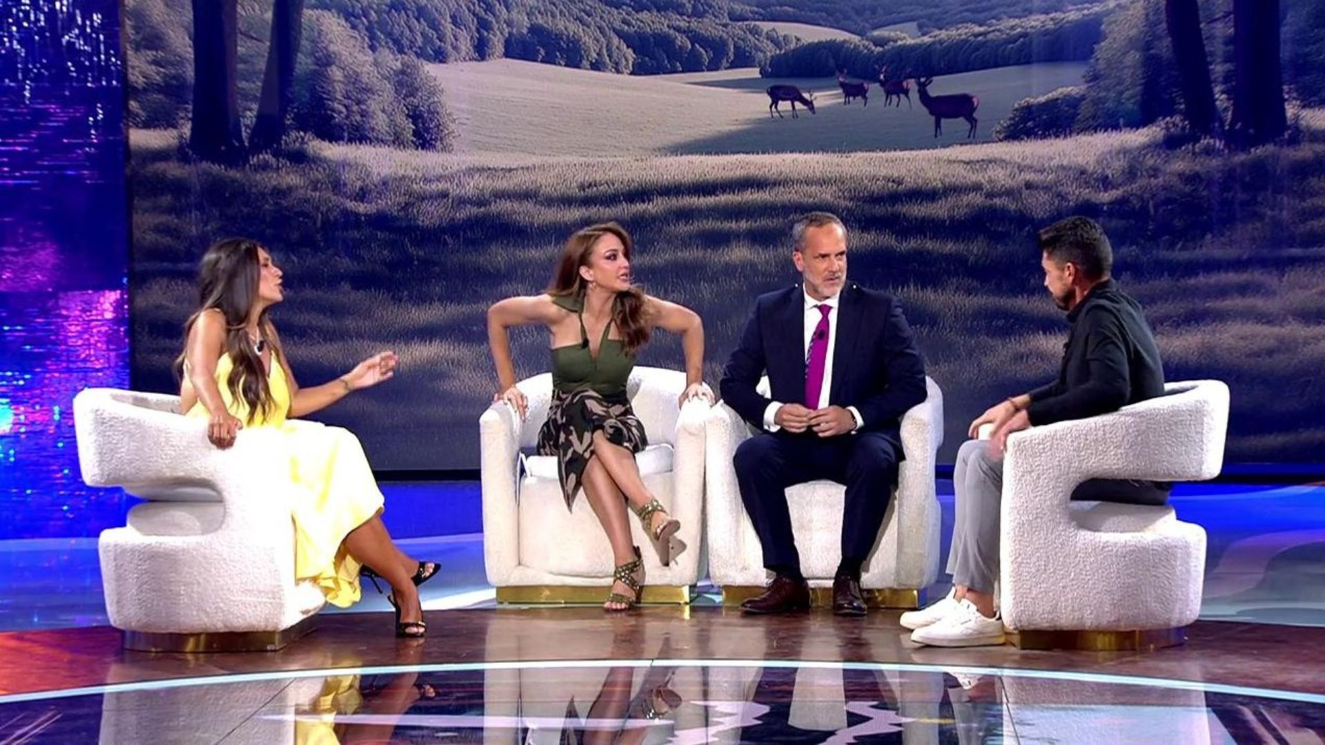 El fuerte cruce de acusaciones entre Laura Cuevas y Carlos Calderón: "Estoy callado... hay cosas que la gente no sabe"