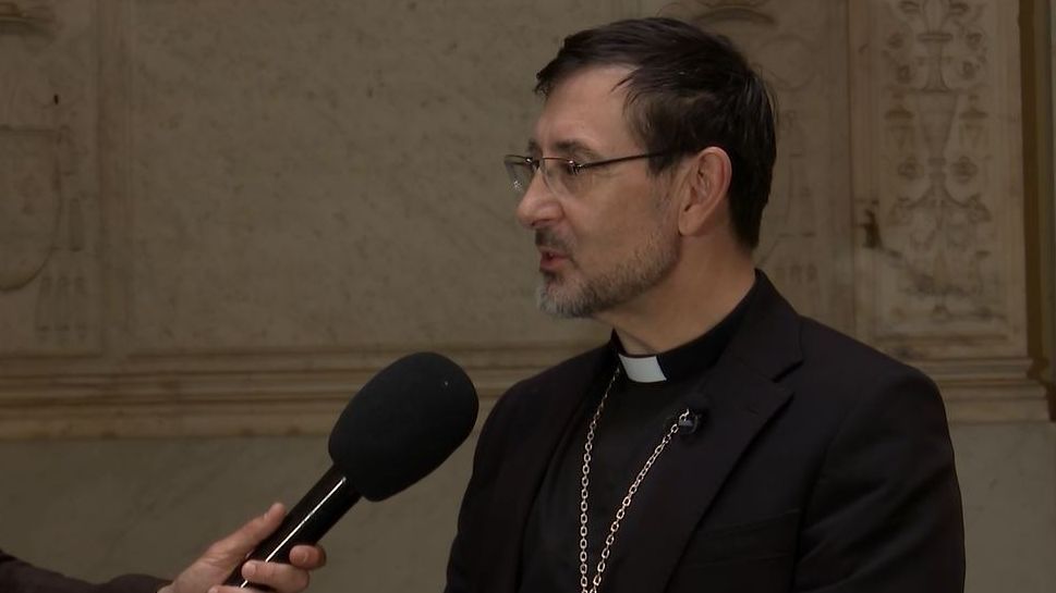 José Cobo, arzobispo de Madrid y cardenal elector, sobre el futuro papa: "Se va marcando el perfil"