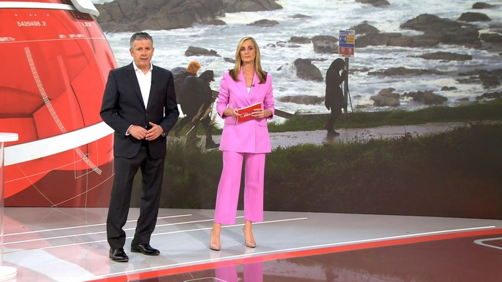 Con Roberto Arce y Marta Reyero Noticias Cuatro 2025 Mediodía 03/05/2025