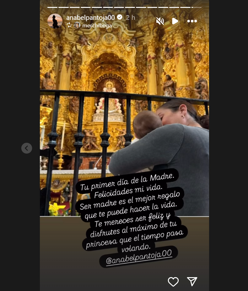 Merchi felicita a Anabel