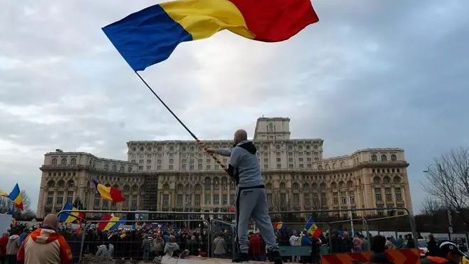 Rumanía repite las elecciones presidenciales tras la anulación de los comicios