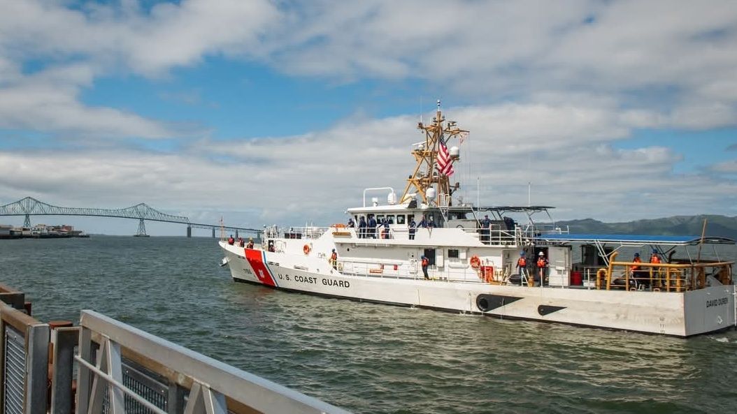 Al menos tres muertos y nueve desaparecidos tras el vuelco de una embarcación cerca de San Diego, Estados Unidos