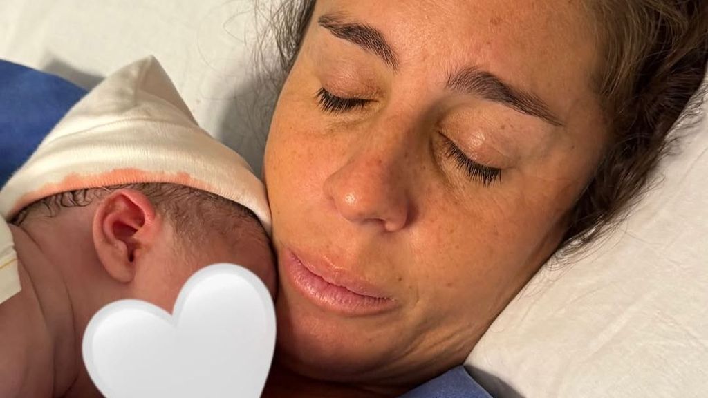 Anabel Pantoja y su hija Alma