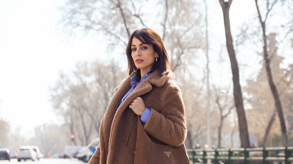 Hiba paseando por el barrio