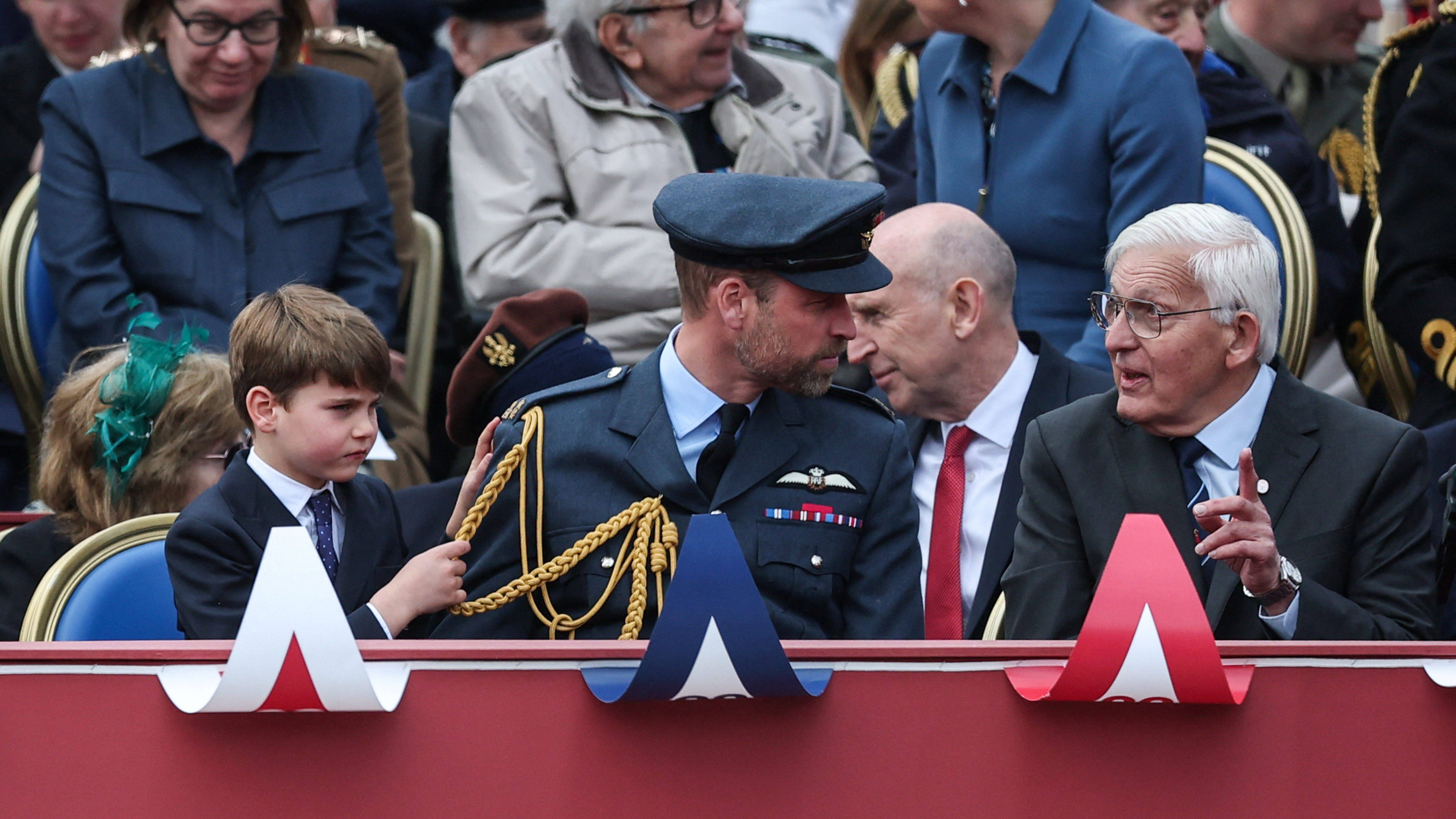 La familia real británica en las celebraciones por el Día de la Victoria en Europa