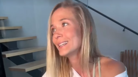 El homenaje de Patricia Montero a Álex Adrover desde Mallorca