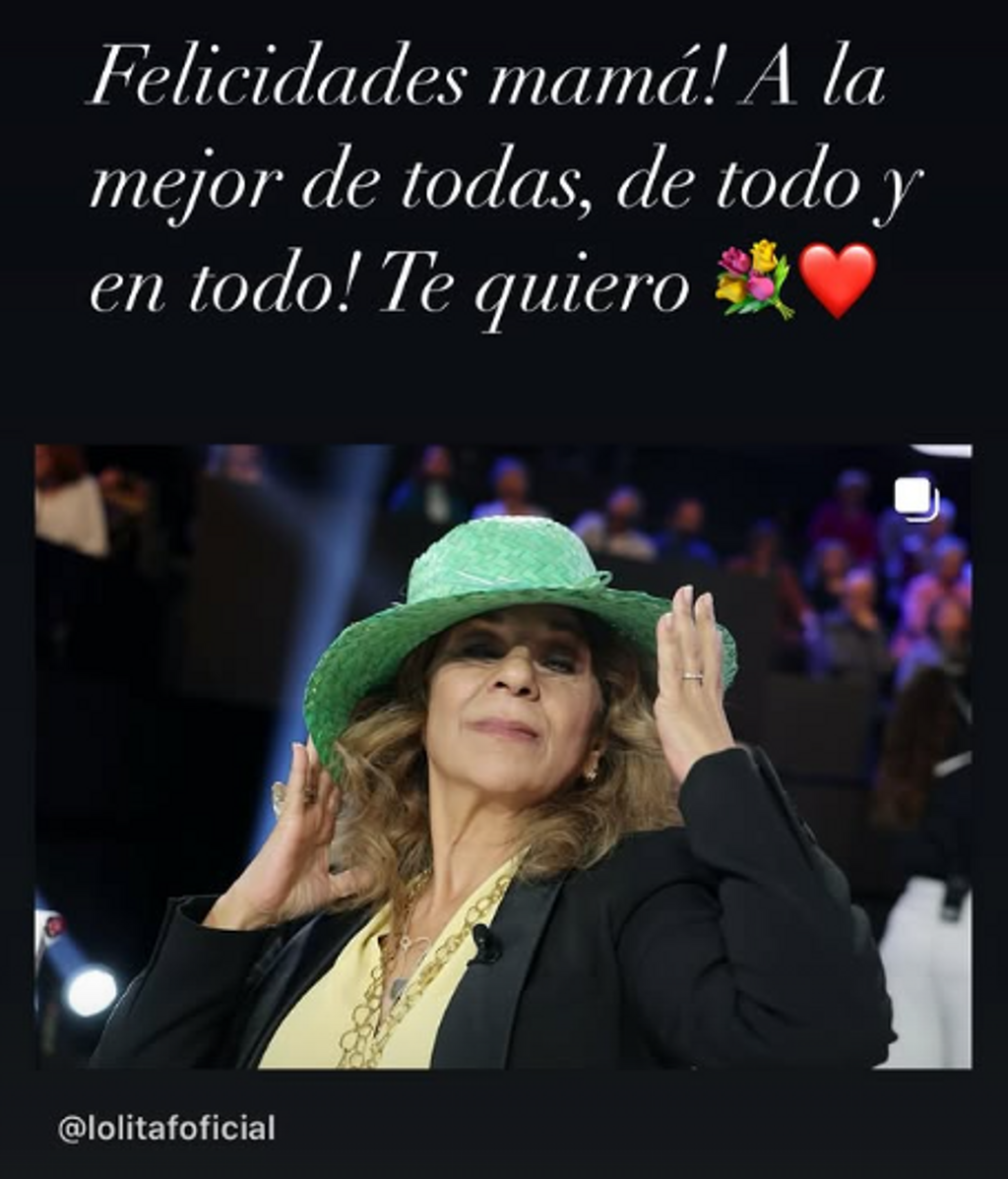 Elena Furiase felicita a su madre, Lolita Flores, por su cumpleaños