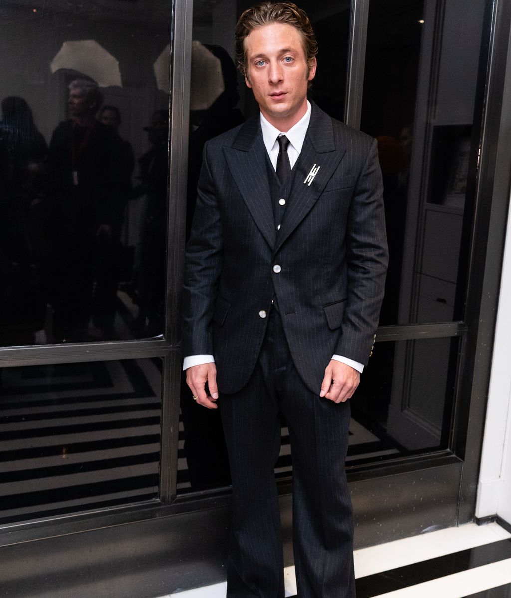 Jeremy Allen White en la MET Gala 2025