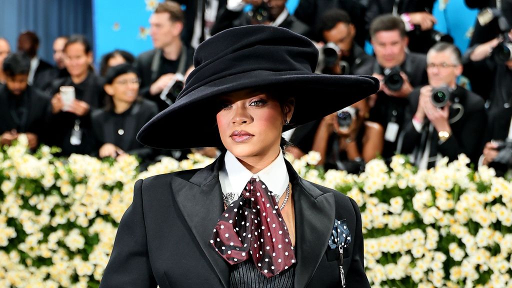 Rihanna, embarazada en la MET Gala 2025