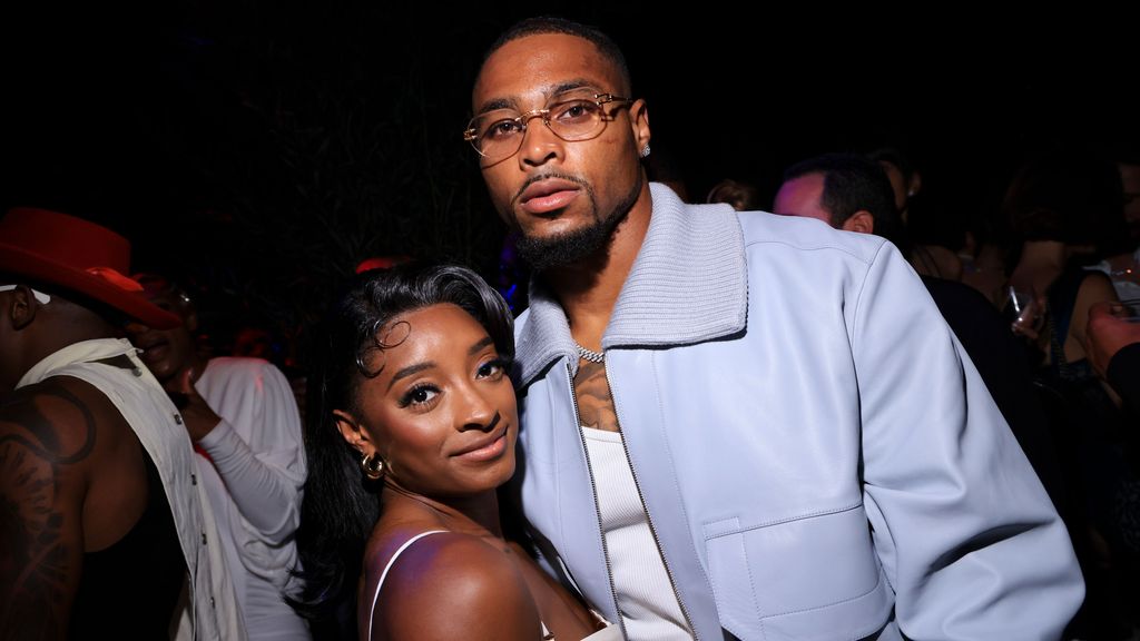 Simone Biles y Jonathan Owens