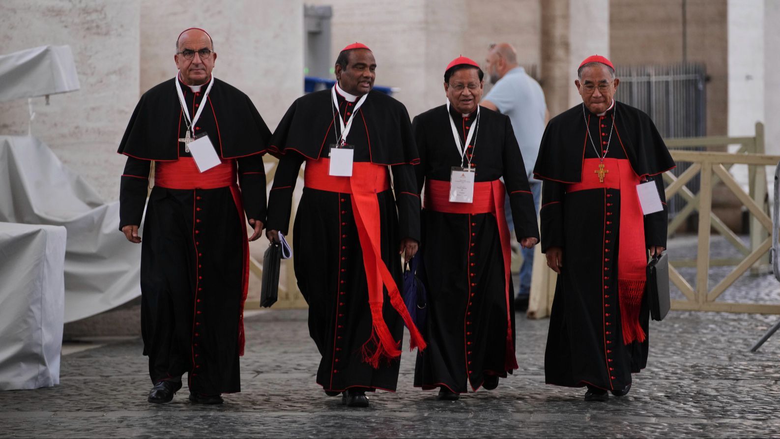 Varios cardenales del cónclave