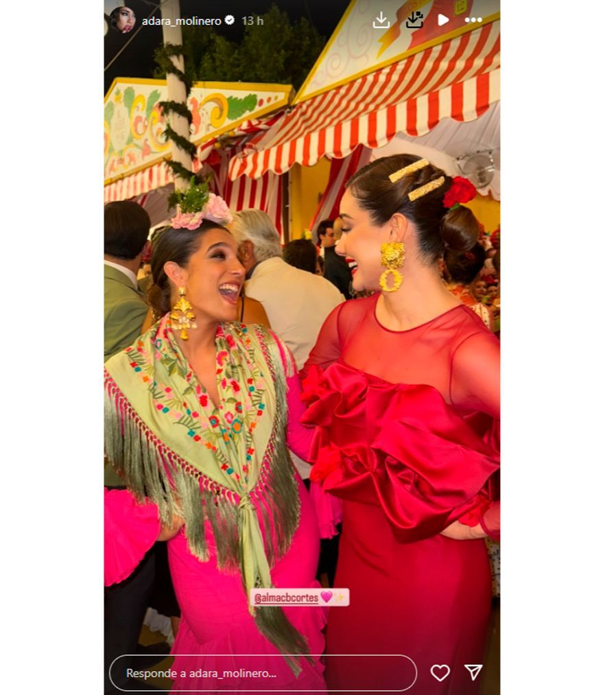 Adara Molinero y Alma Bollo han protagonizado un momento muy emotivo con su reencuentro en la Feria de Abril