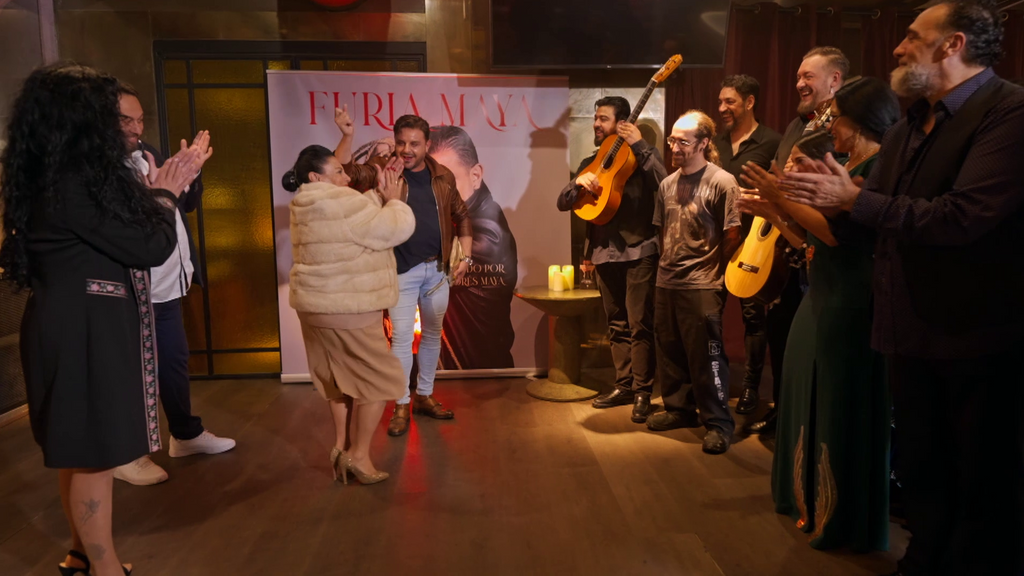 El baile de Salvadora Maya en el estreno del espectáculo de su hijo Juan Andrés que ha dejado a todos con la boca abierta