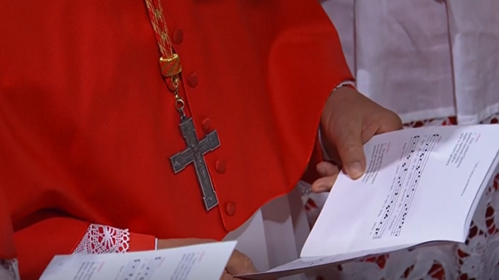 El significado de las palabras clave del lenguaje de la liturgia del ceremonial Vaticano: 'Extra Omnes', 'Habemus papam' o 'Paramenti papali'