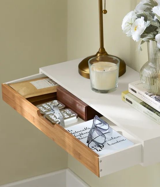 Estante con cajón de Leroy Merlin