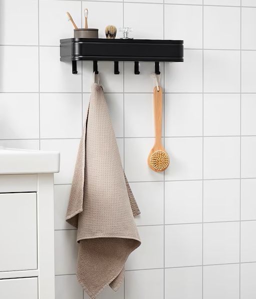 Estante con ganchos de Ikea