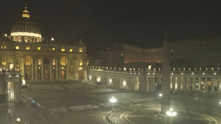 La plaza de San Pedro, vacía tras el primer día de cónclave