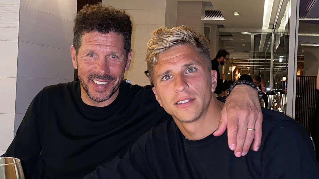 Simeone y su hijo Gianluca. Simeone y su hijo Gianluca.