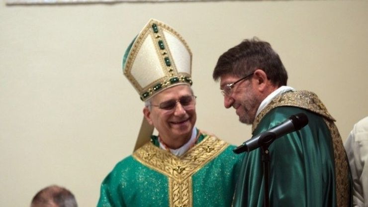 El Prior de los Agustinos, Alejandro del Moral, junto a Robert Prevost