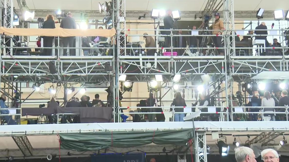 Medios de comunicación de todo el mundo se vuelcan en retransmitir minuto a minuto el cónclave