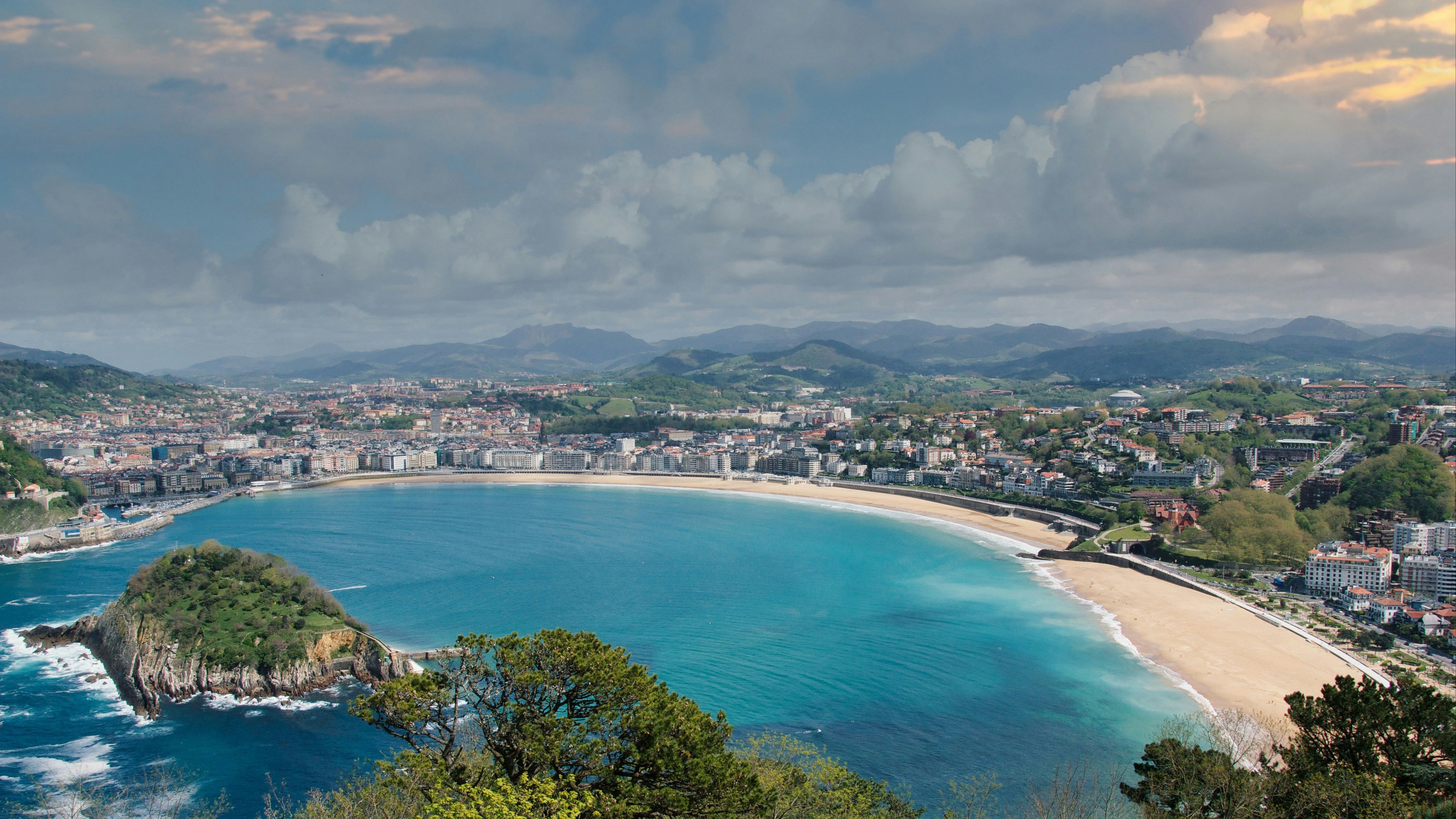 san sebastian unsplash