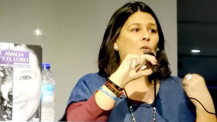 Amalia, durante la presentación de su libro 'Amalia y el Lobo', en la que relató su experiencia conviviendo con el lupus, hace cuatro años