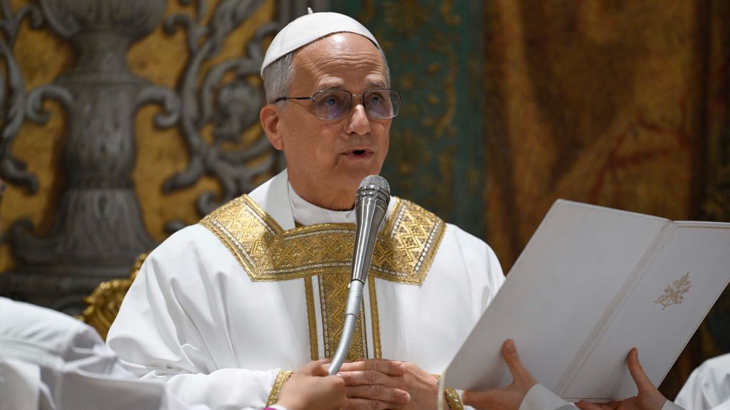 El papa León XIV oficia su primera misa como pontífice
