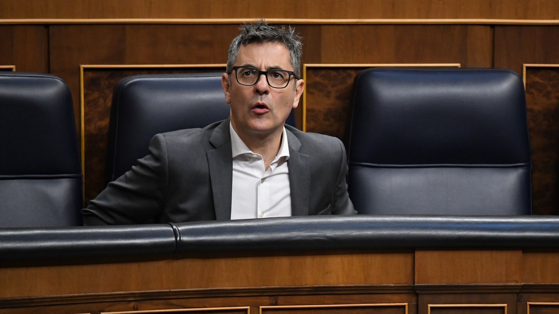 El tenso interrogatorio del juez Peinado al ministro Bolaños: "No sé a qué obedece que esboce usted una sonrisa"