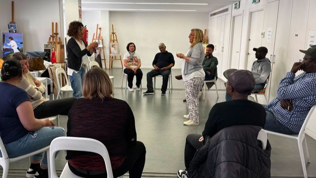 Taller de 'mindfulness' para personas sin hogar en Lleida