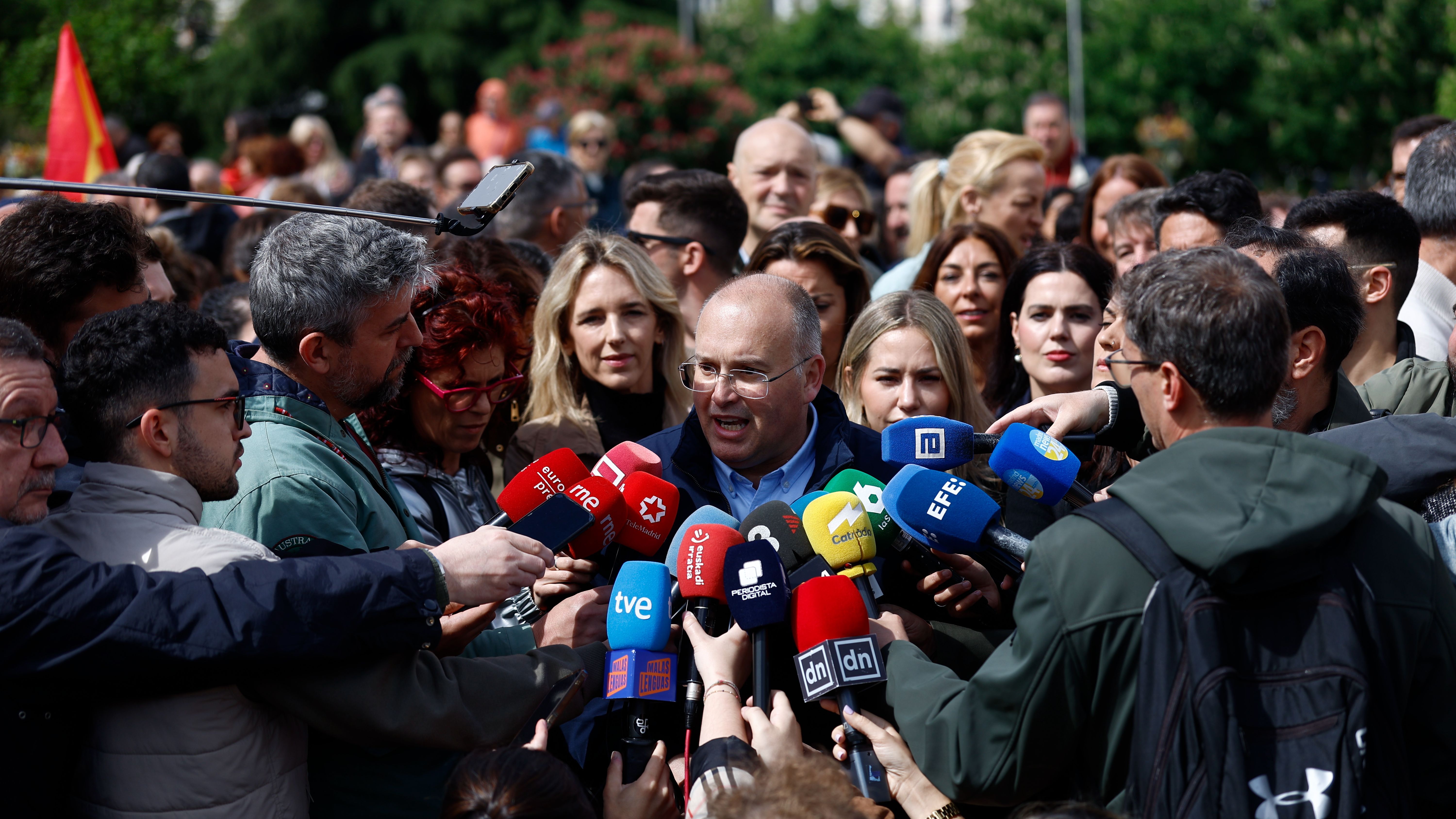 El portavoz del Partido Popular culpa al Gobierno del apagón y del robo de cobre en la línea ferroviaria