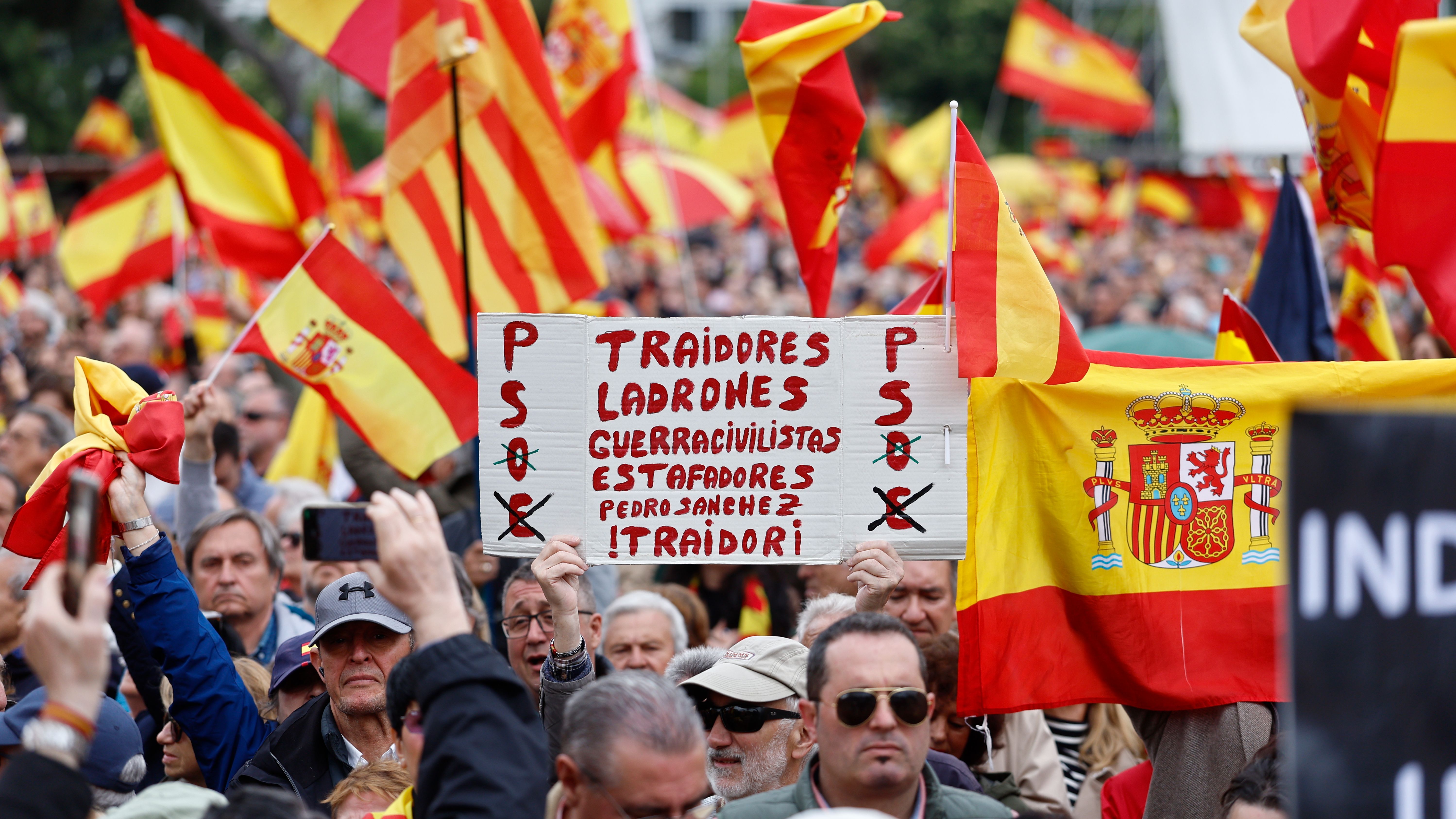 Manifestación contra el Gobierno en Madrid | PP y Vox piden la dimisión de Sánchez