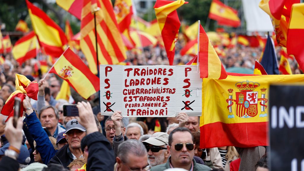 Manifestación contra el Gobierno en Madrid | PP y Vox participan en la protesta contra Sánchez