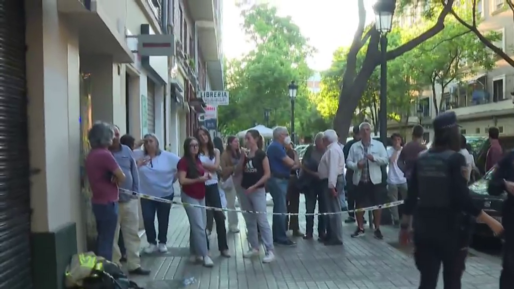 Atienden a nueve personas por quemaduras e inhalación de humo por un incendio en Valencia