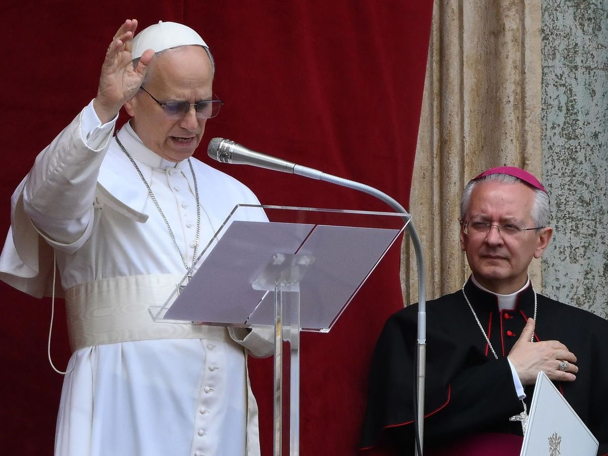 El papa León XIV pide el cese del fuego en Gaza y Ucrania en su primer Regina Coeli