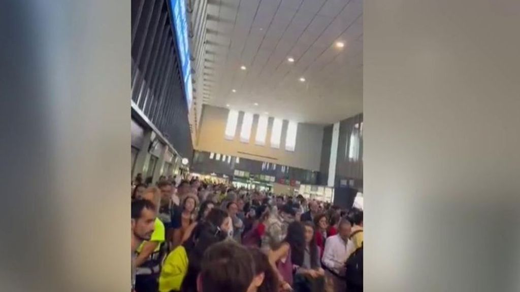 Retrasos en ocho trenes de Renfe entre Madrid y Andalucía por una incidencia técnica en un Ave