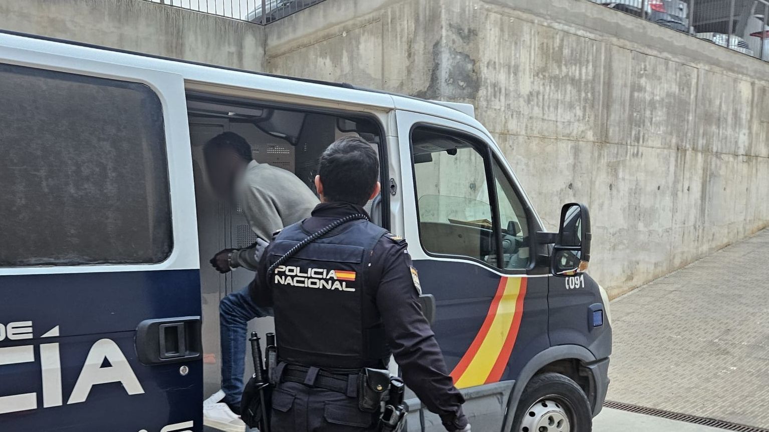 Detienen a un propietario en Ibiza por cambiar la cerradura a su inquilino y coaccionarle