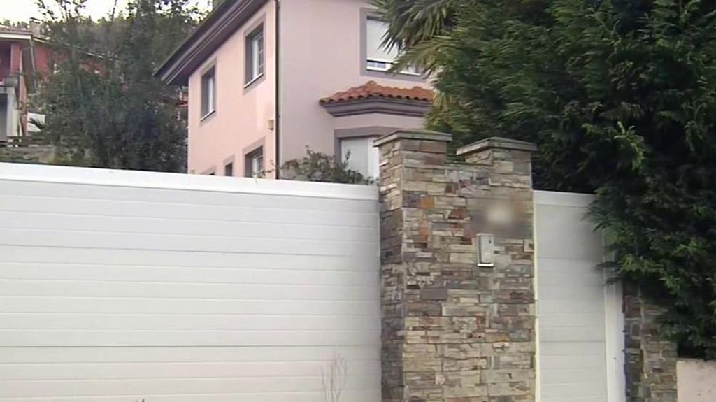 El encierro de los niños de Oviedo pudo haber acabado seis meses antes: un vecino alertó, pero el padre engañó a la guardia civil
